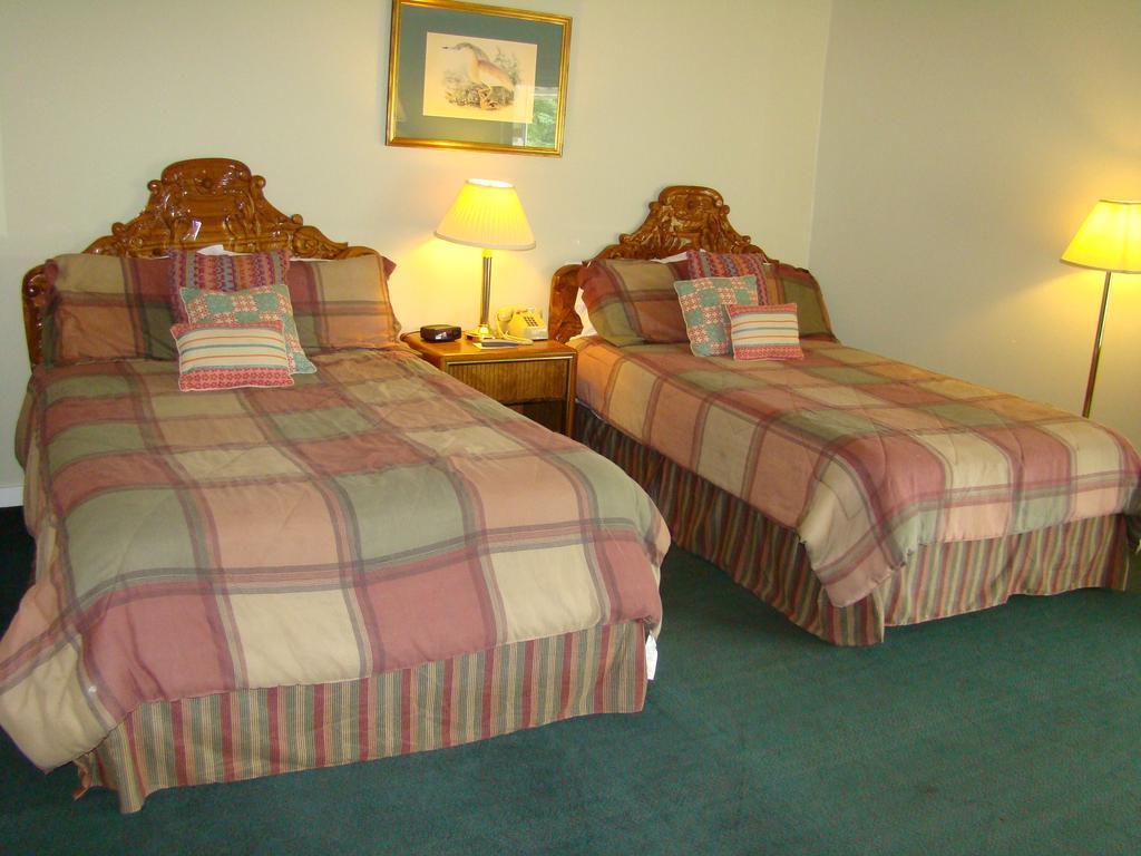 Happy Trails Motel Ludlow Room photo